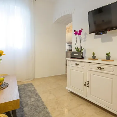 Apartment Lola - Zf Hvar *